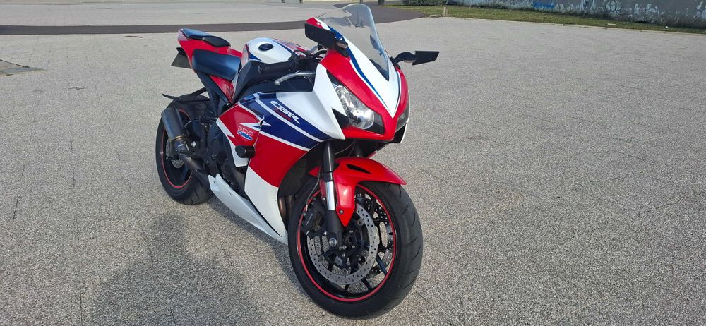 Cbr 1000 rr 2016 fireblade