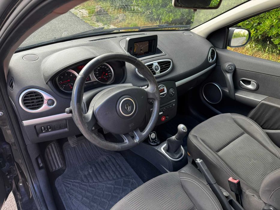 Renault Clio 1.5 DCi Navi 2009 Bom Estado