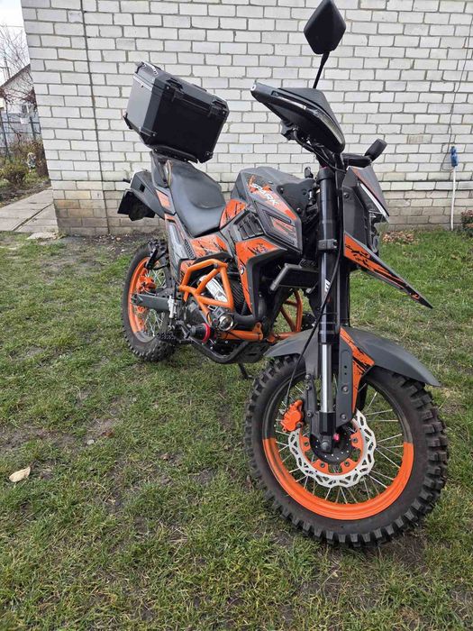 Продам новий спарк