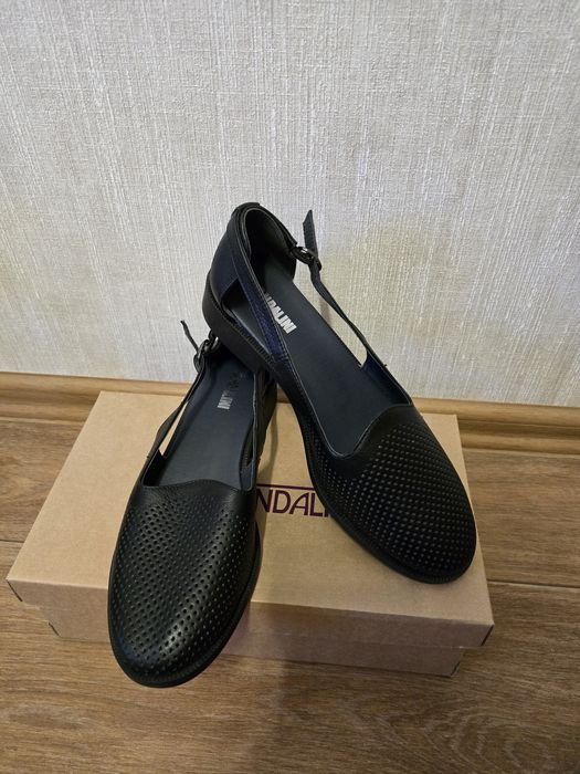Женские кожаные лоферы, туфли с открытой пяткой Andalini. Новые. 41 р.