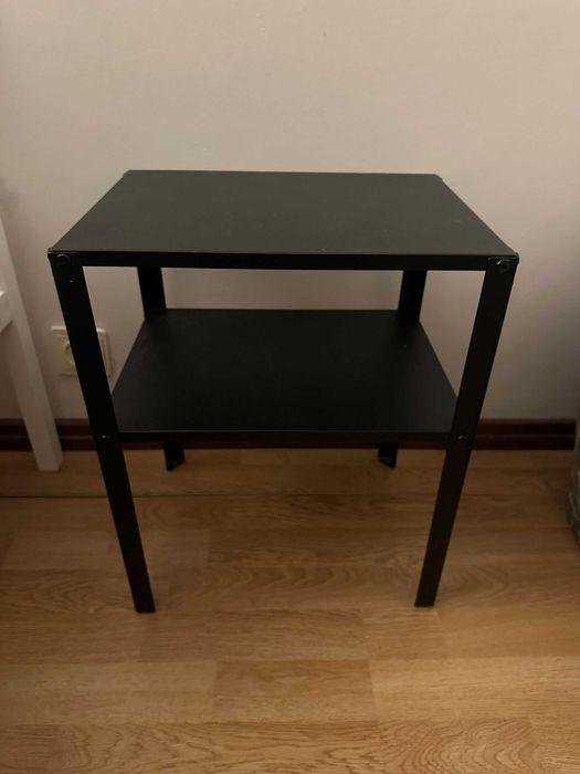 Mesa de Cabeceira Preta IKEA KNARREVIK