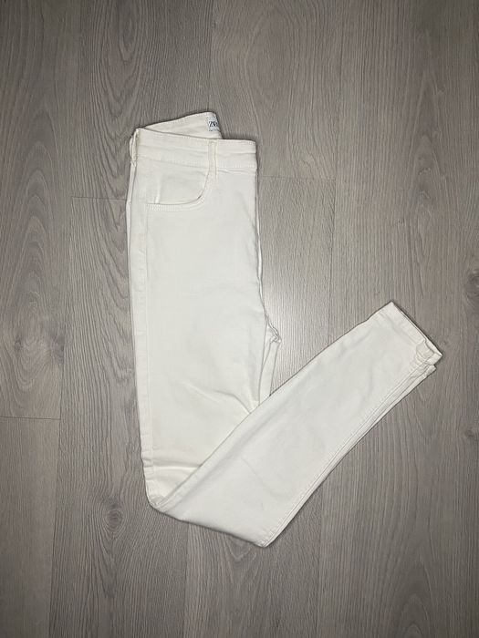 Mystery Bag | 10 Calças por Apenas 20€ | 2€ cada