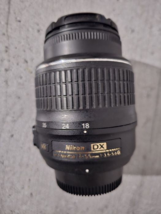 Объектив Nikon DX AF-S NIKKOR 18-55 mm 1:3,5-5,6G VR