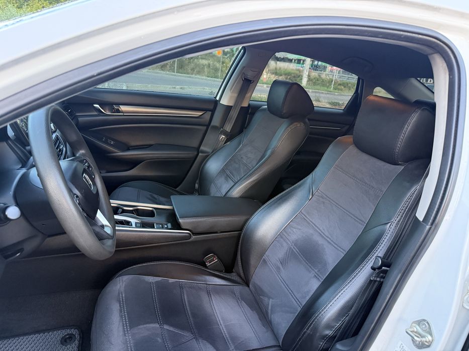 Honda Accord 2019 VIN 1HGCV1F18KA134838 фото оголошення 13 з 24