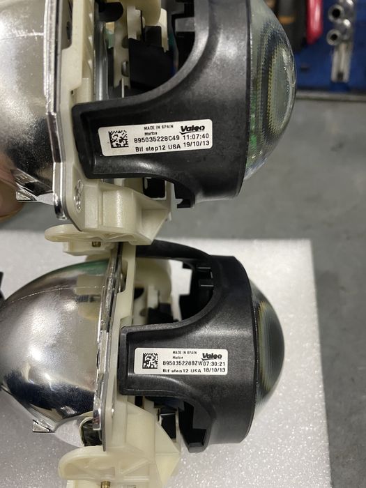 Линзы с лампами D3S