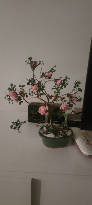 Kwiaty bonsai z drutu miedzianego