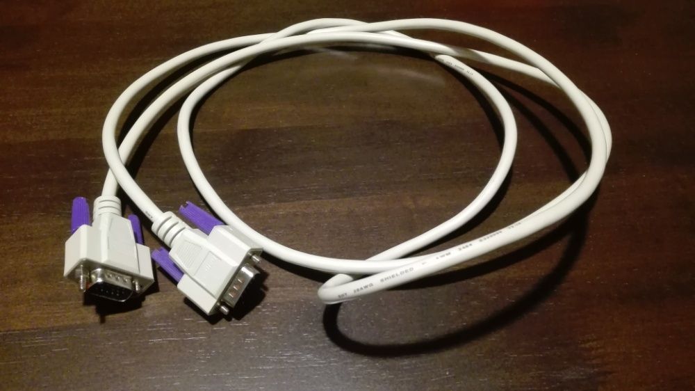 Cabo informático novo