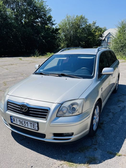 Продам Toyota Avensis 2003 року 2.0 D4D