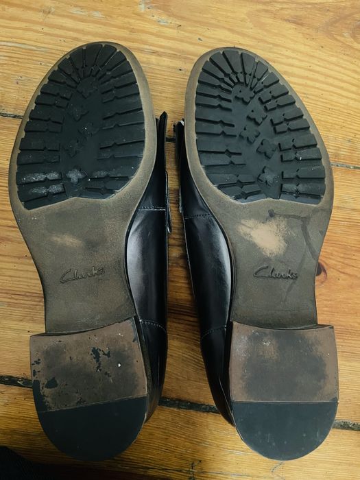 Clarks Narrative skórzane loafersy z frędzlami