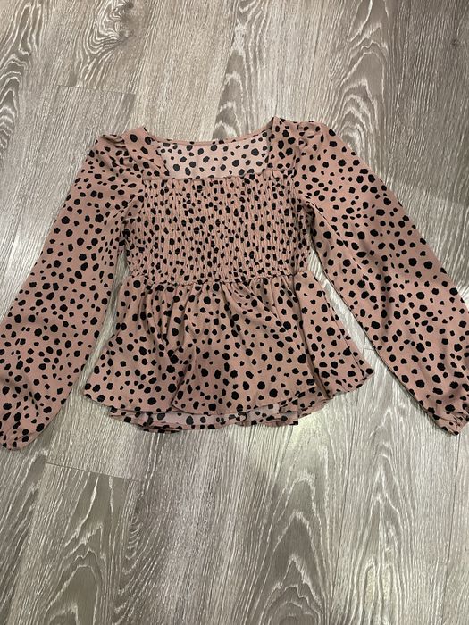 Жіноча кофтинка Нова