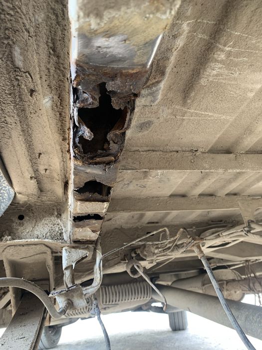 Зварювальні роботи кузовних елементів/авто