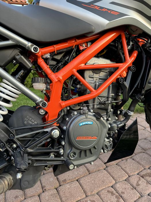 Ktm duke 125. Polski salon