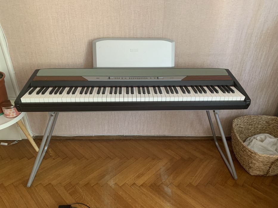 Korg S-250 цифрове піаніно , синтезатор