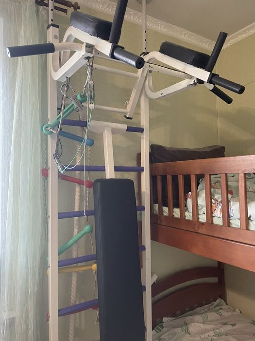 Продам дитячий спортивний куточок