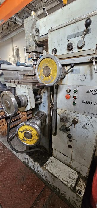 Frezarka Avia FND 25