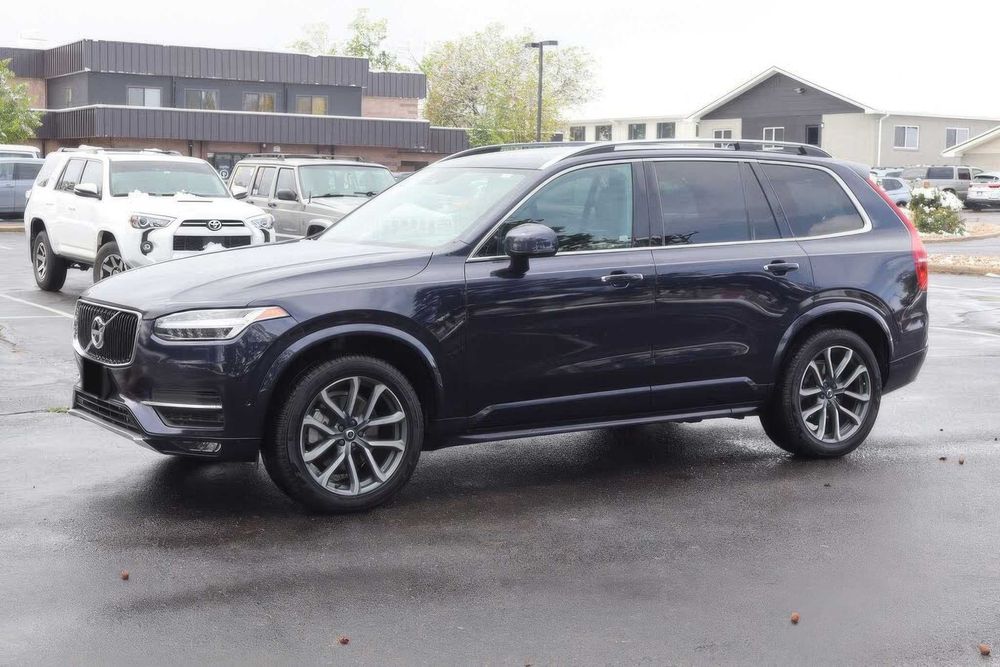 Volvo XC90 T6 Momentum      2019