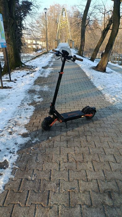 Kukirin G2 pro (bez baterii ) uszkodzona