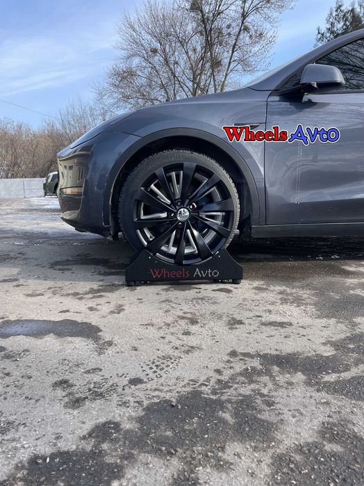 Диски R18 5x114.3 Tesla Model 3 Model Y