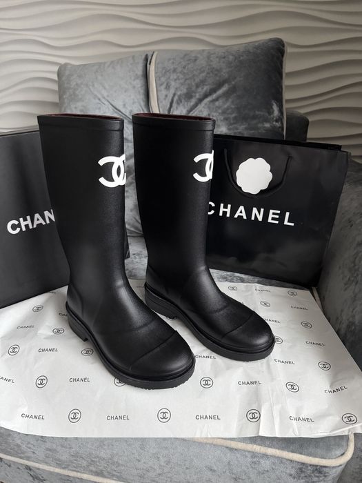 Черные Резиновые сапоги Chanel тренд 2025