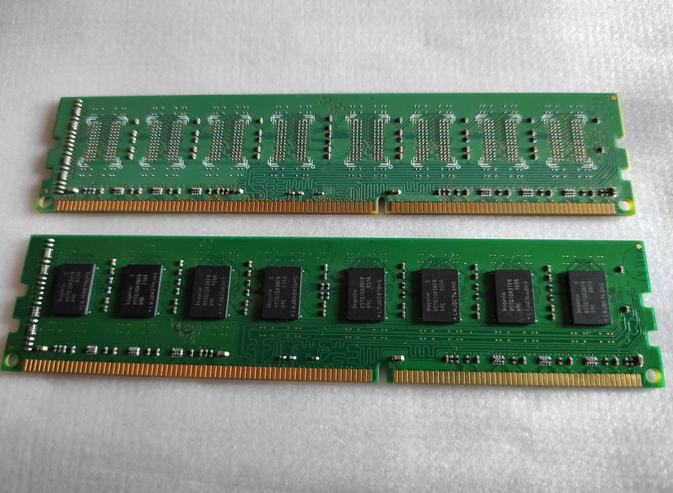 DDR3 1333GHz 3GB (2GB Hynix + 1GB Silicon Power)