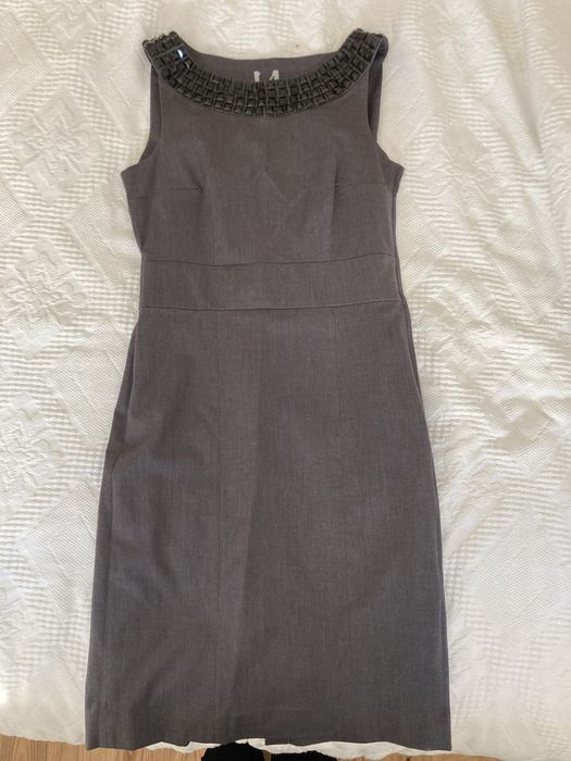 Olowkowa grafitowa sukienka HM 36 S ozdobne kamienie