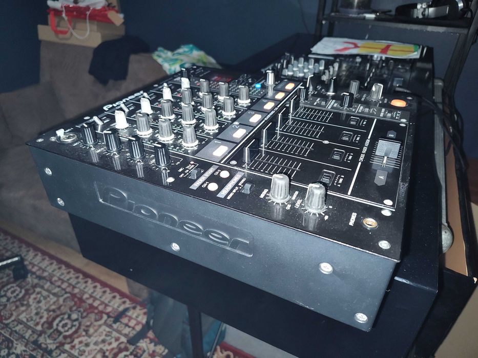Mixer Pioneer DJM 700
