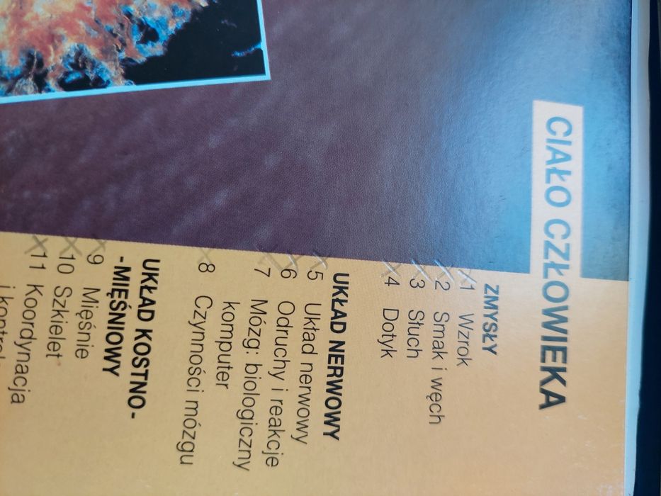 Świat wiedzy- czasopisma dla dzieci i młodzieży, łącznie 5 tomów