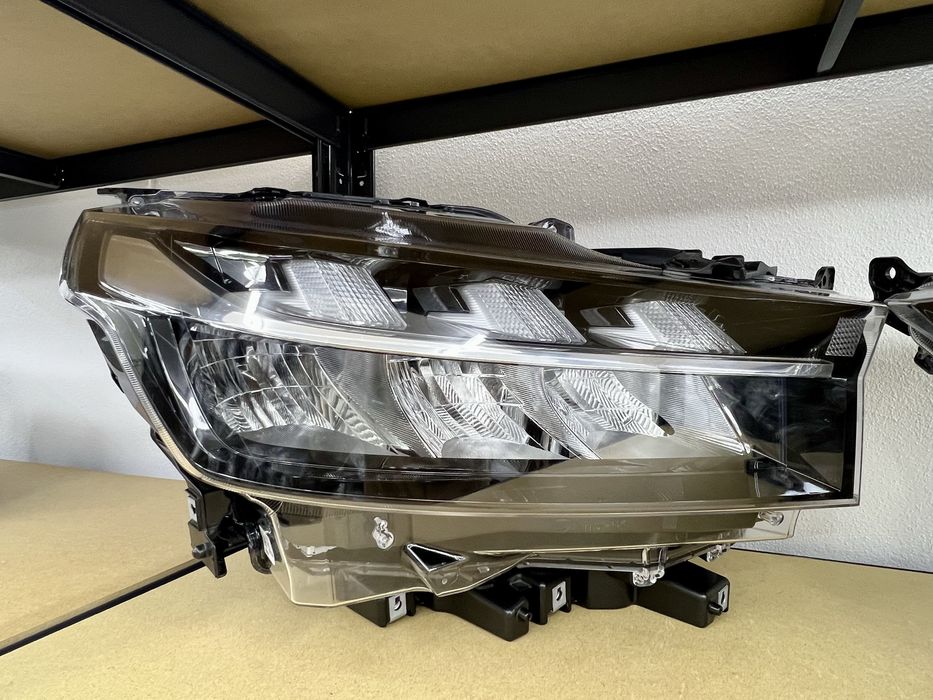 Lampa prawy przód  Suzuki SX4 Cross II 2. Full LED, EU.