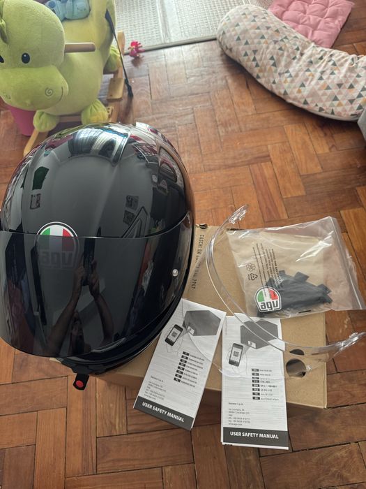 Capacete AGV K1 S Black (XL) + Viseira Escura Extra + Caixa Original