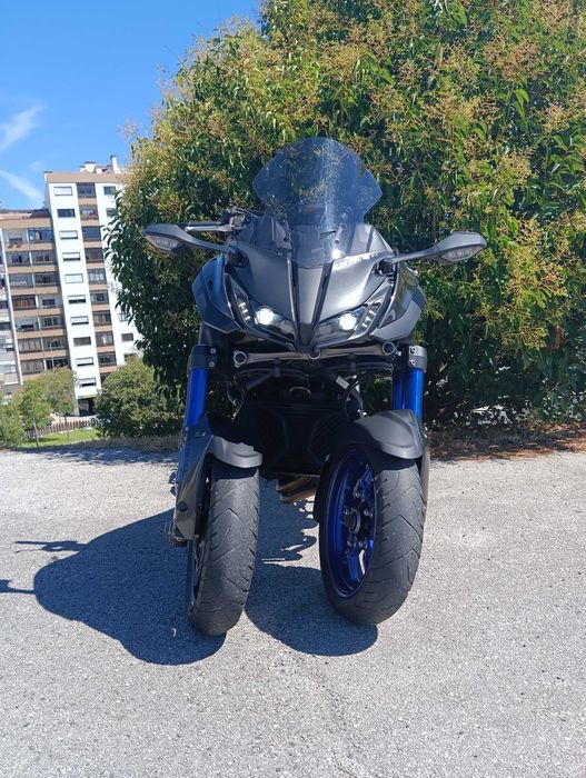 Yamaha Niken 900