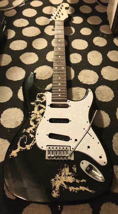 Corpo e Braço de Guitarra Elétrica