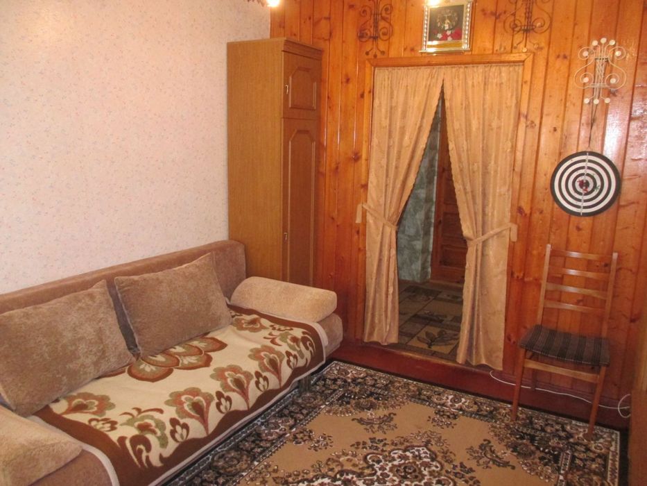 Оренда кімнати в гуртожитку.