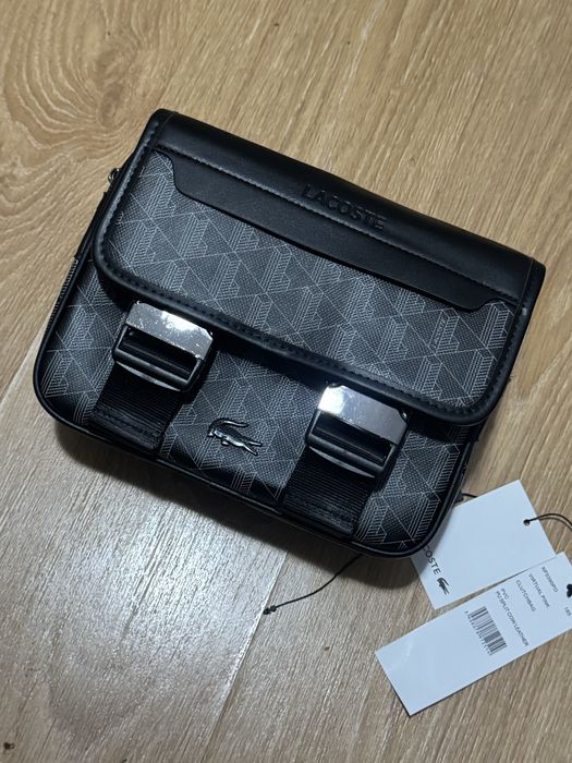 Bag lacoste messenege preta