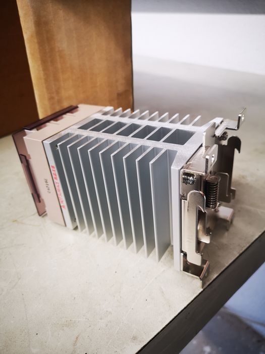 Omron G3PE 25 A Three-Phase Solid State Relay64171755589633123