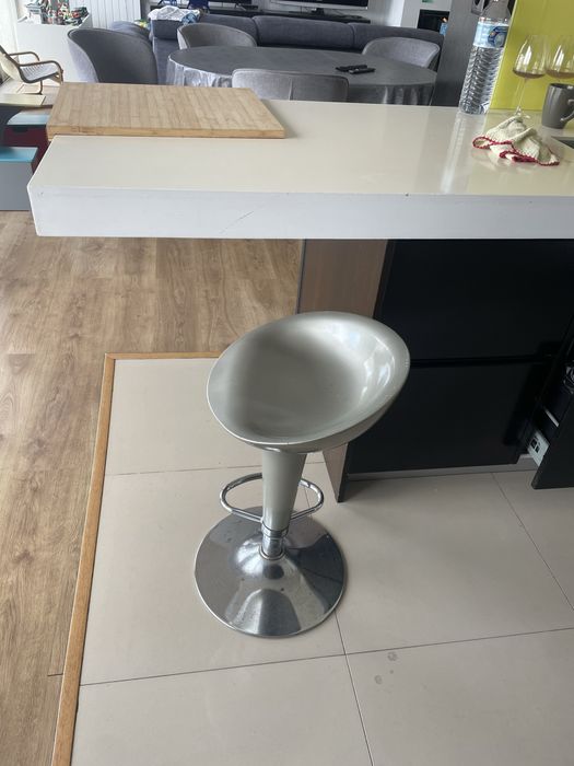 Banco de balcao hidraulico