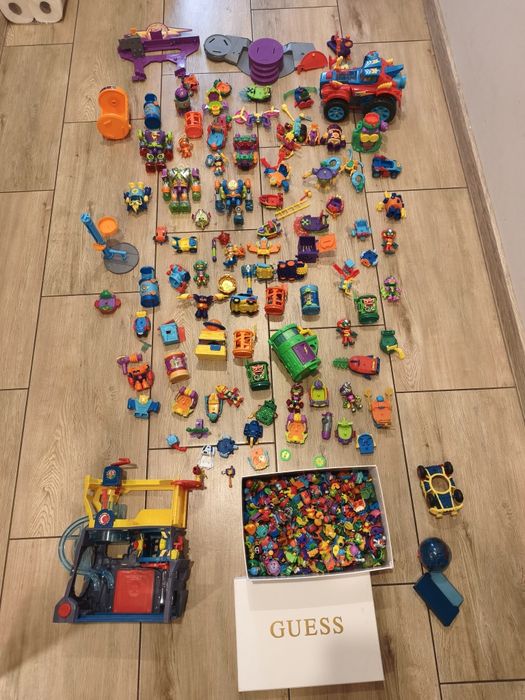 Super zings piratix zabawki plus duzo figurek zestaw Kaboom city