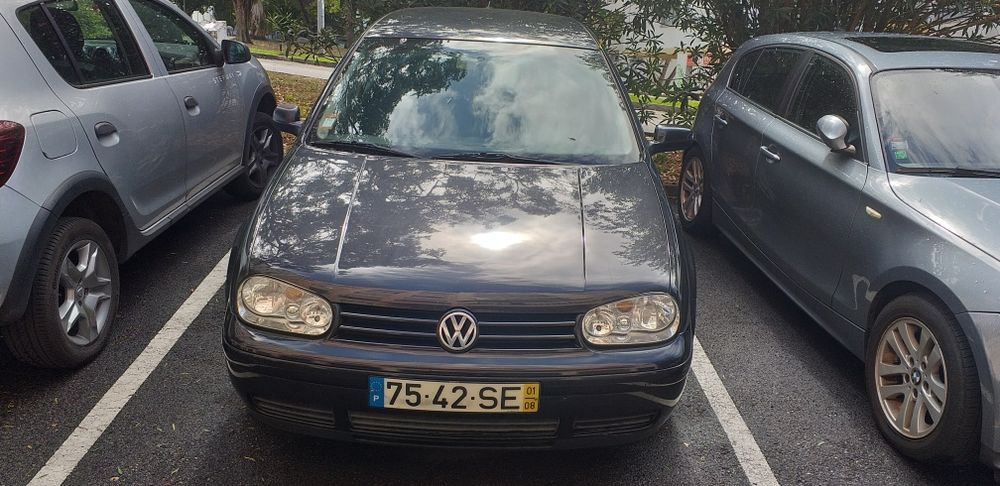 V.W.Golf 1.6 gasolina,5 Portas(bom estado geral)