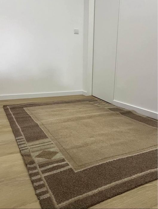 Carpete/ tapete de sala bege e castanho 2 x 1.40m