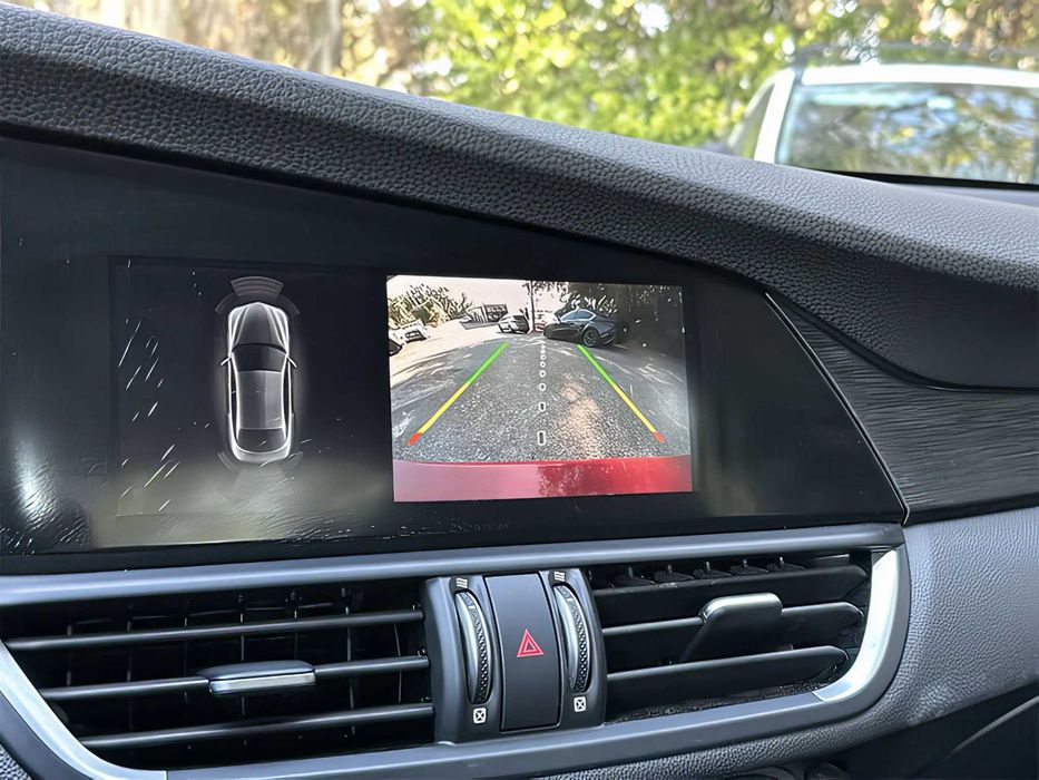 Alfa Romeo Giulia      2023