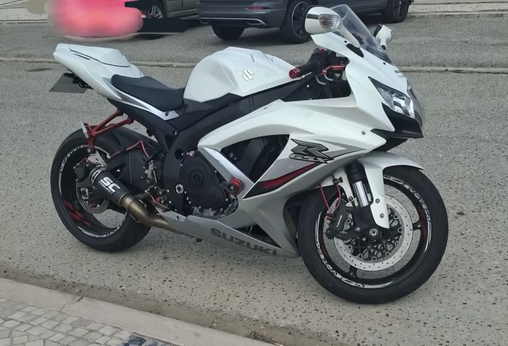 Vendo suzuki gsx-r 750