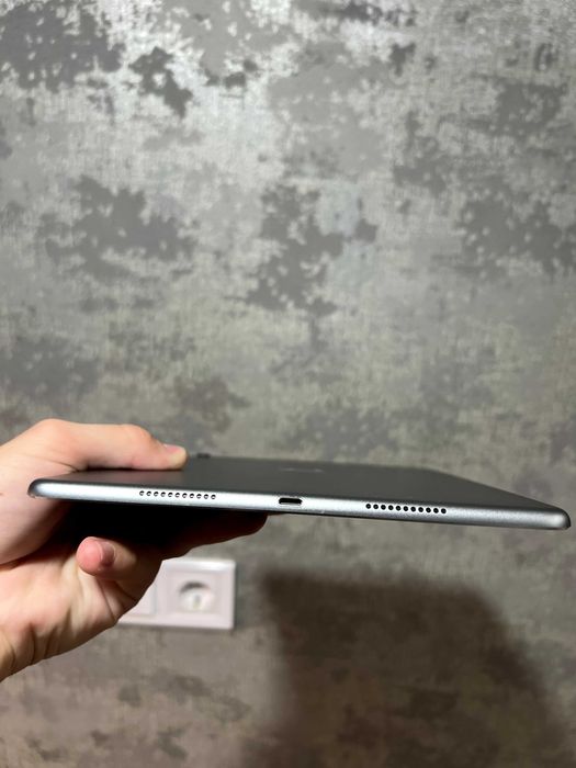 iPad Pro 10.5 256gb ІДЕАЛ 100% акумулятор 10 разів заряджався