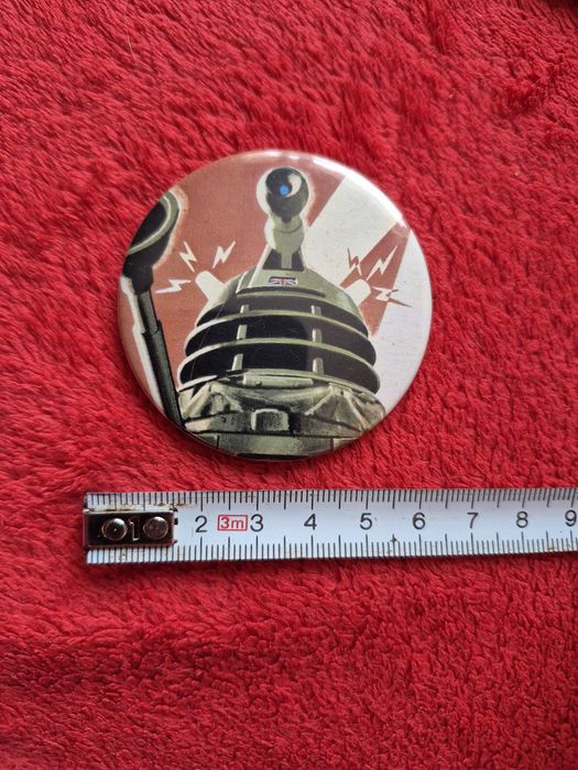 Dalek przypinka dr who