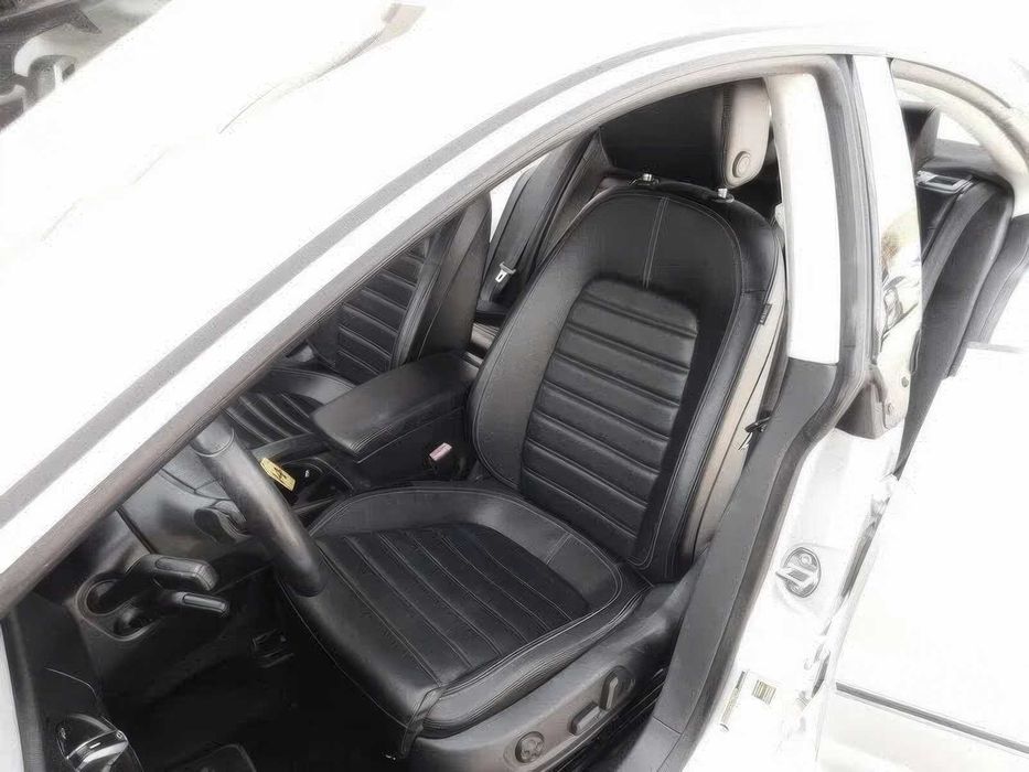 Volkswagen CC Sport      2013