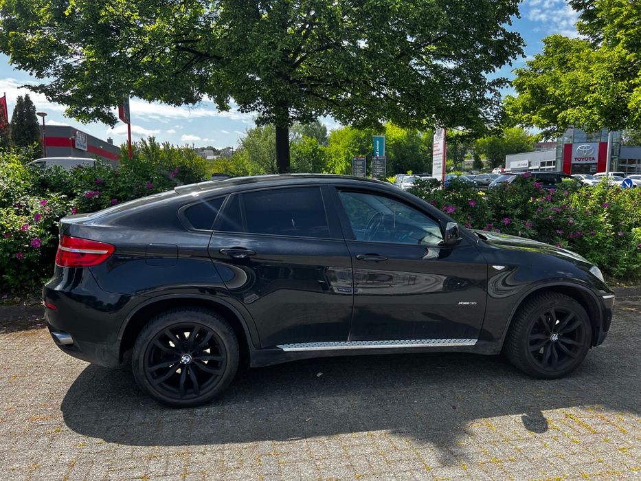 Продам BMW X-6 2013 пробег 200 тыс