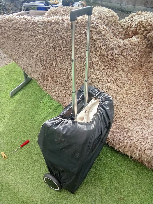 Carrinho de bebe kikka boo