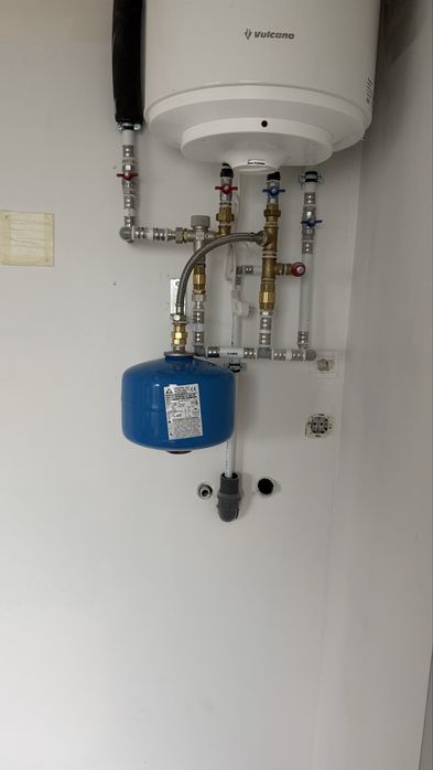 Canalizador.    .65740785763329123