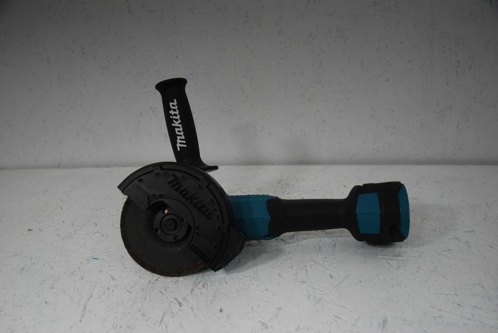 Akumulatorowa  szlifierka kątowa