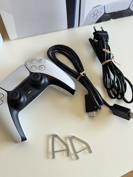 PlayStation 5 1TB Edição Física + 1 Comando c/ garantia