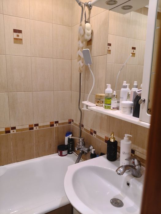 Здам 1кімнатну квартиру  на Райдужній.