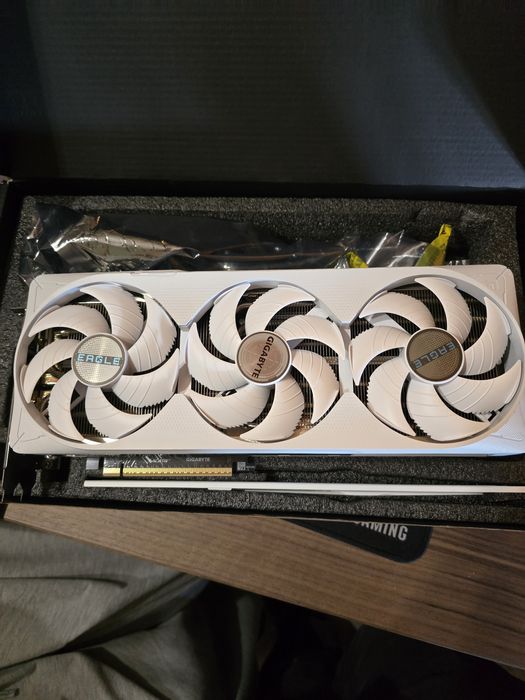 Gigabyte 5070ti eagle oc ice sff
